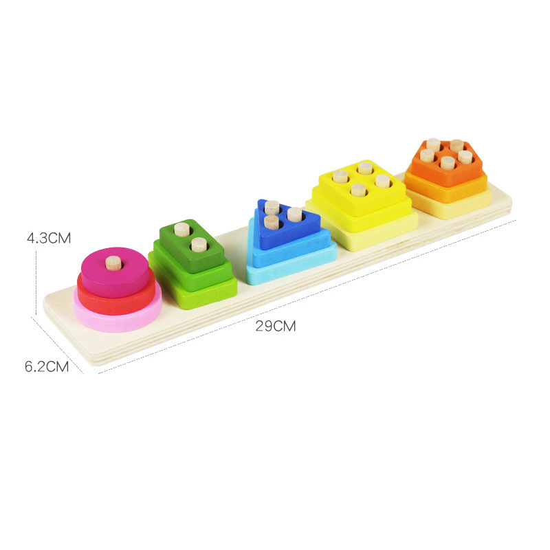Il giocattolo con impilamento in legno compatto aumenta l'apprendimento per bambini attraverso il gioco